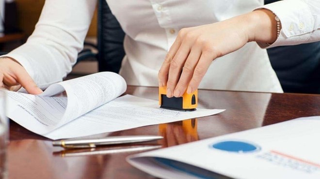 Mức xử phạt hành vi vi phạm quy định về hoạt động tư vấn pháp luật được bạn đọc quan tâm. Ảnh: VGP