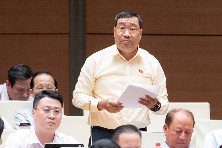 Đại biểu Thạch Phước Bình phát biểu. Ảnh: Media Quốc hội