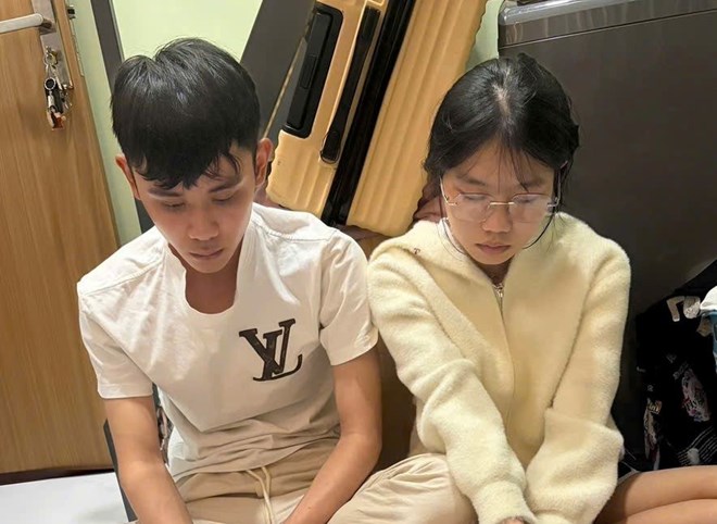 Đột kích dãy trọ lúc rạng sáng, bắt đôi nam nữ đang chuẩn bị giao ma túy