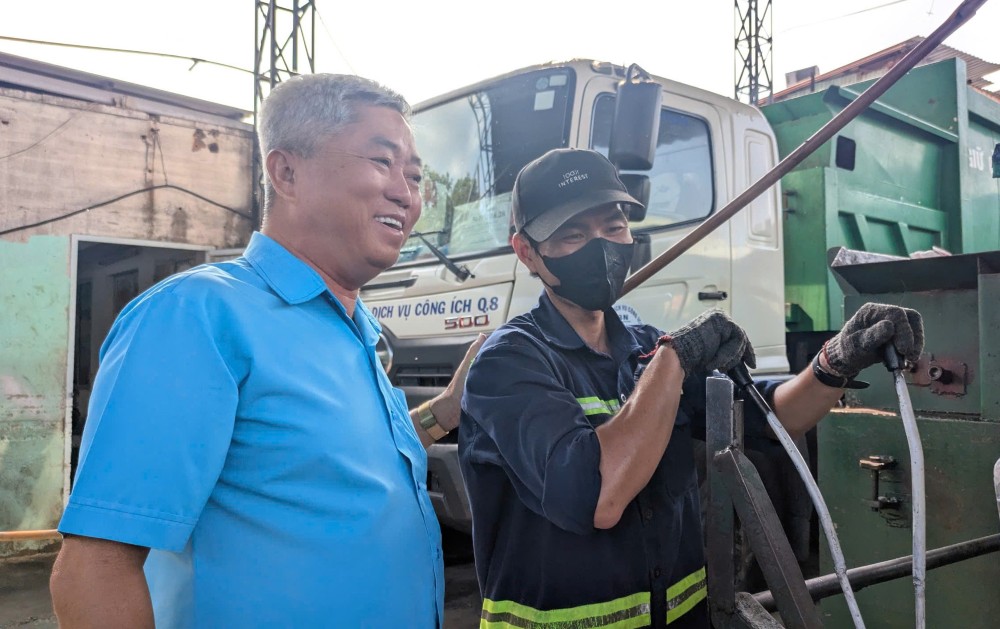 Grassroots trade union president becomes a reliable support for public utility workers