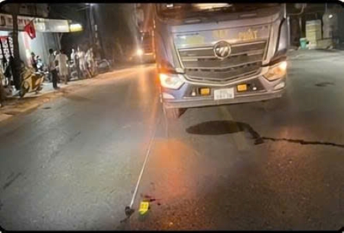 Scene of the accident at 10 pm on April 21. Photo: Hai Phong Traffic Safety Board