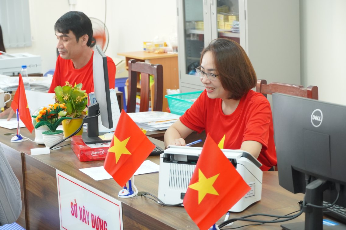 The Ministry of Home Affairs is proposing to increase the base salary to 2.53 million VND/month from July 1. 2026. Photo: Ta Quang