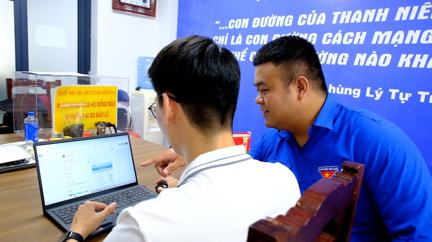 The desire to be recruited as civil servants of non-specialized commune-level workers