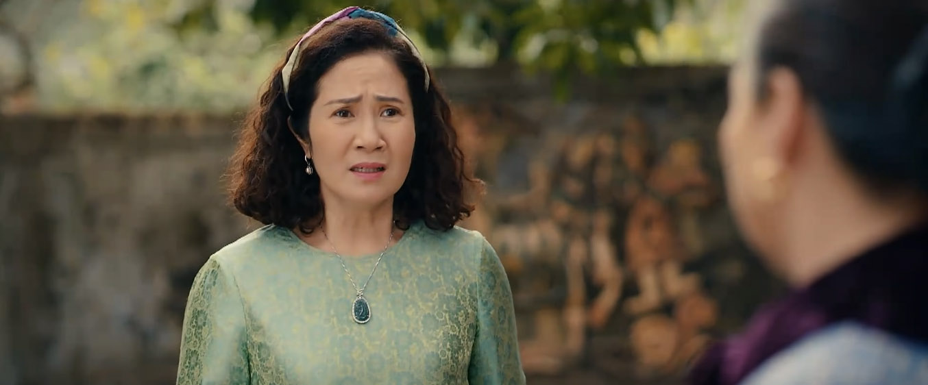 Ông Phúc và bà Diện đều phản đối mối quan hệ của Trung và Mai. Ảnh: VFC. 