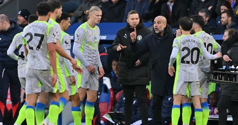 Man City thắng nhọc Burnley: Bước khởi đầu đáng lo?