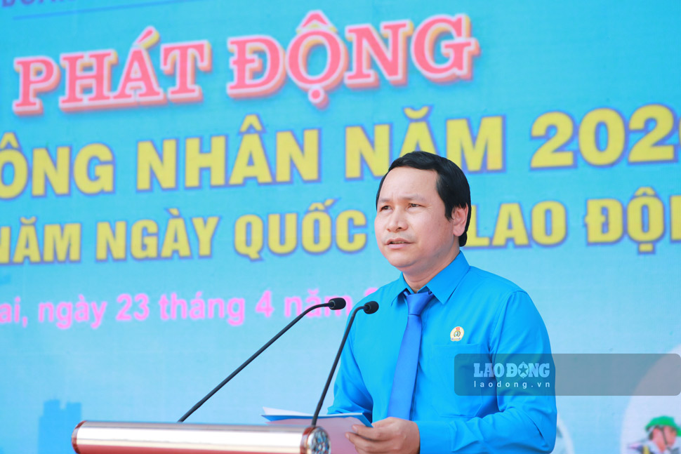 Chủ tịch LĐLĐ tỉnh Gia Lai Hà Duy Trung phát biểu. Ảnh: Hoài Phương