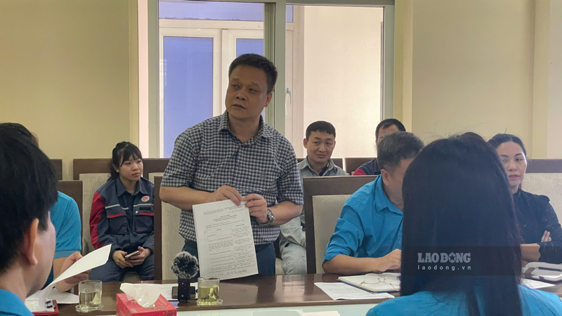 Ông Nguyễn Hồng Việt – Phó Tổng Giám đốc Công ty TNHH Khoáng sản và Luyện kim Việt Trung chia sẻ về việc doanh nghiệp thay đổi chủ sở hữu. Ảnh: Đinh Đại