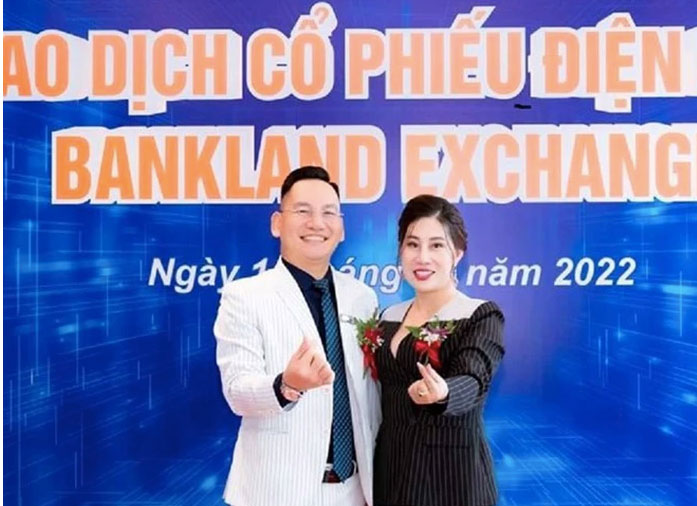 Hai lãnh đạo của Công ty Bankland Quản Văn Dương và Nguyễn Thị Như bị cáo buộc đồng phạm lừa đảo. Ảnh: Bankland