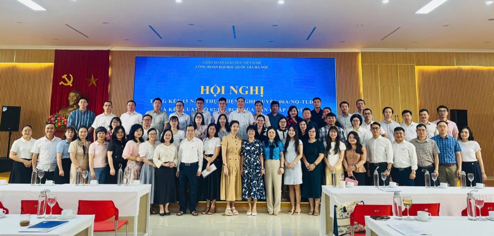 In the period 2011-2025, the Hanoi National University Trade Union organized over 30 training classes for more than 3,500 turns of trade union officials. Photo: Thu Hang