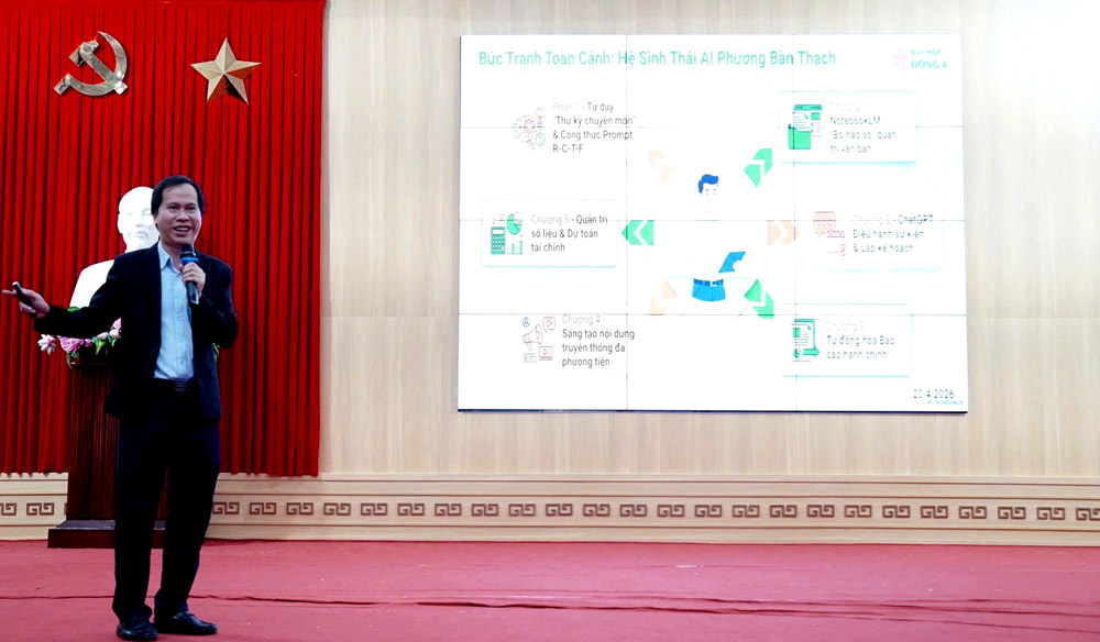 Ban Thach Ward Trade Union coordinates with Chien Dan Commune Trade Union to organize training on artificial intelligence (AI) application in trade union activities. Photo: Da Nang Trade Union