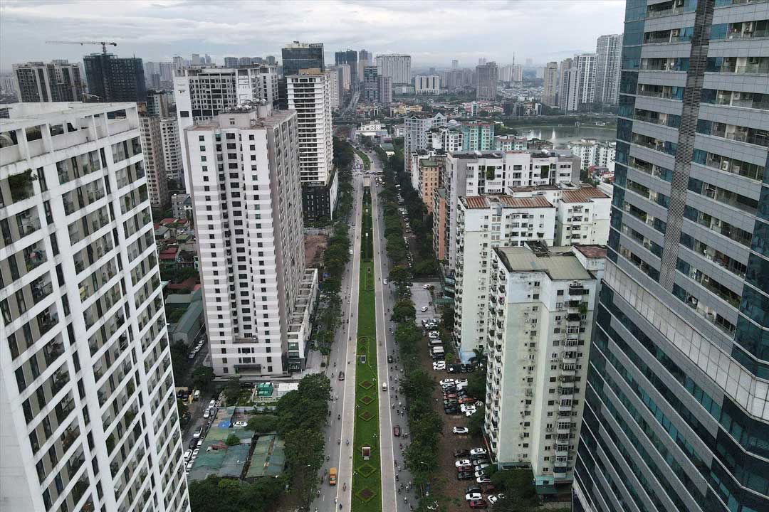 Hanoi office supply shifts strongly to the West