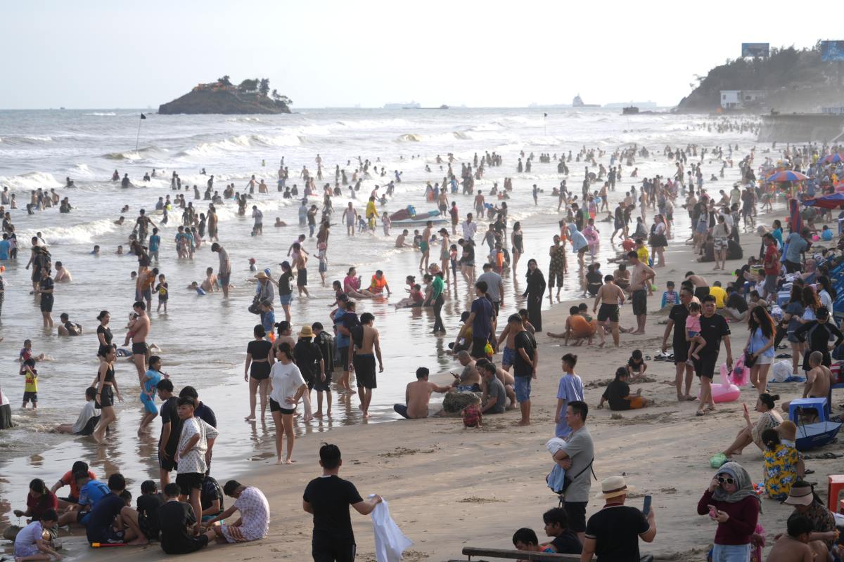 Vung Tau often welcomes many tourists during holidays. Photo: Thanh An