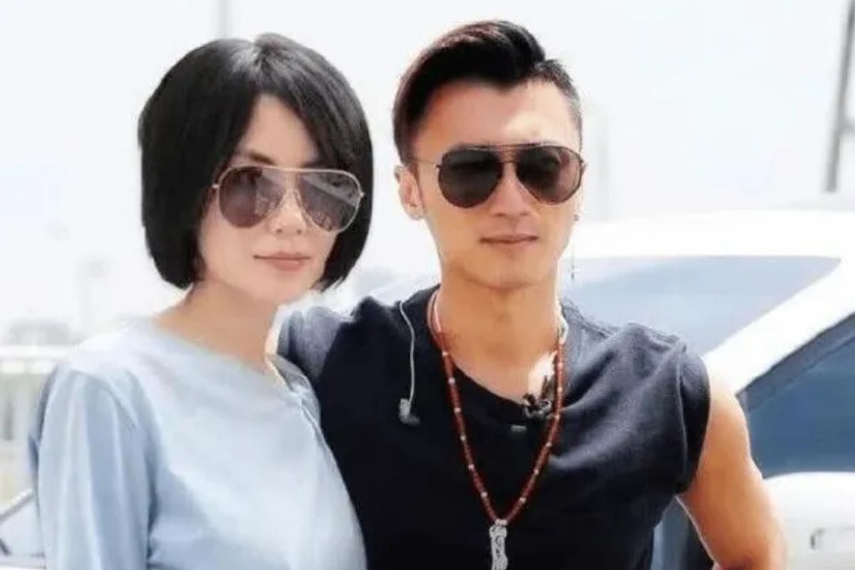 Vương Phi và Tạ Đình Phong yêu 10 năm nhưng không kết hôn. Ảnh: Xinhua