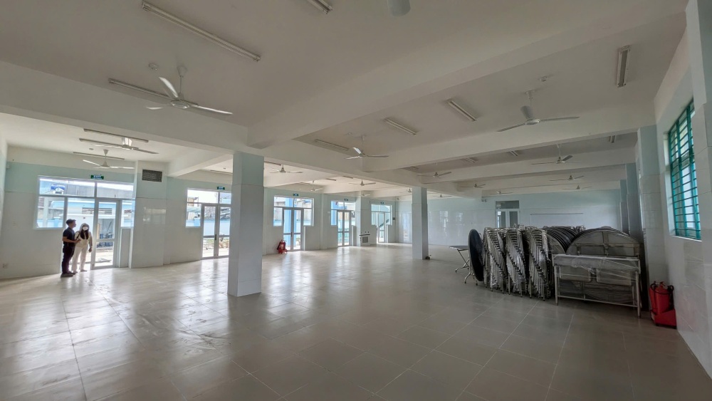 Khu vực nhà ăn bán trú cho học sinh. Ảnh: Anh Tú