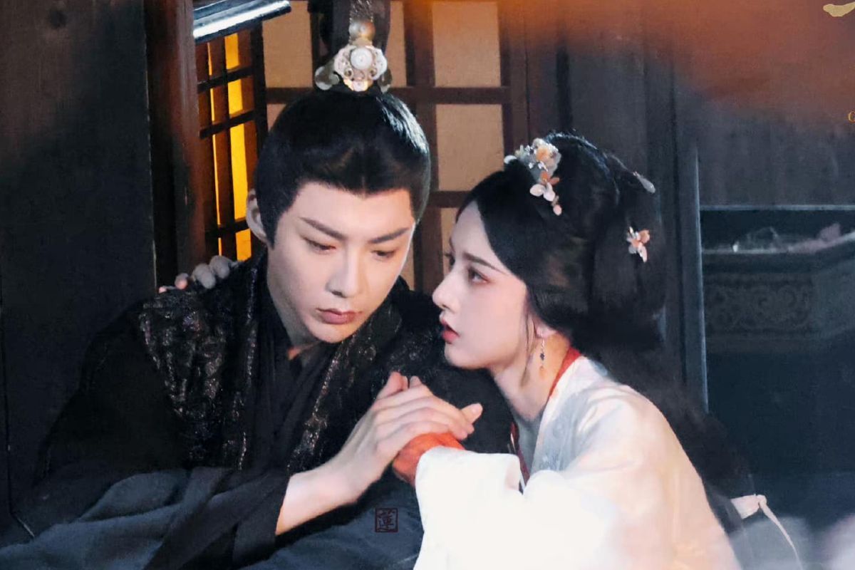 Lưu Vũ Ninh and Tống Tổ Nhi in the movie "Khom lưng". Photo: Producer