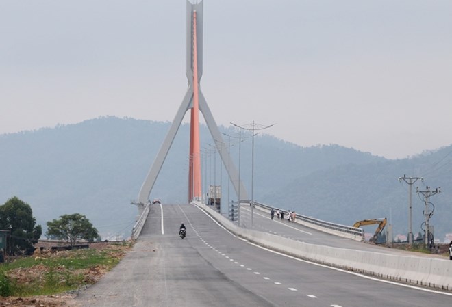 Since Dong Viet bridge connecting Bac Ninh - Hai Phong was put into use from December 2025, the demand for ferry travel has decreased sharply. Photo: Linh Ngoc
