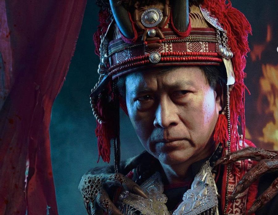 Meritorious Artist Quoc Tuan in the movie "Phí phông: quỷ máu rừng thiêng". Photo: Producer