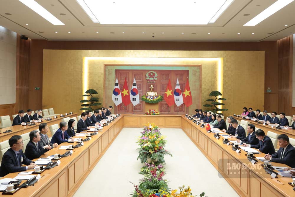 Tổng thống Hàn Quốc Lee Jae Myung khẳng định sẽ tạo điều kiện để doanh nghiệp Việt Nam tham gia sâu hơn vào chuỗi cung ứng toàn cầu của Hàn Quốc. Ảnh: Hải Nguyễn 