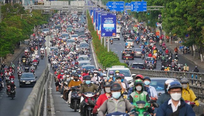 Ho Chi Minh City will organize flexible 3-way traffic on Cong Hoa street. Photo: Minh Quan