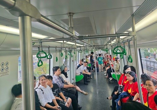 Hà Nội miễn phí vé xe buýt, metro trong 7 ngày dịp Giỗ Tổ và 30.4 - 1.5. Ảnh: Minh Hạnh 