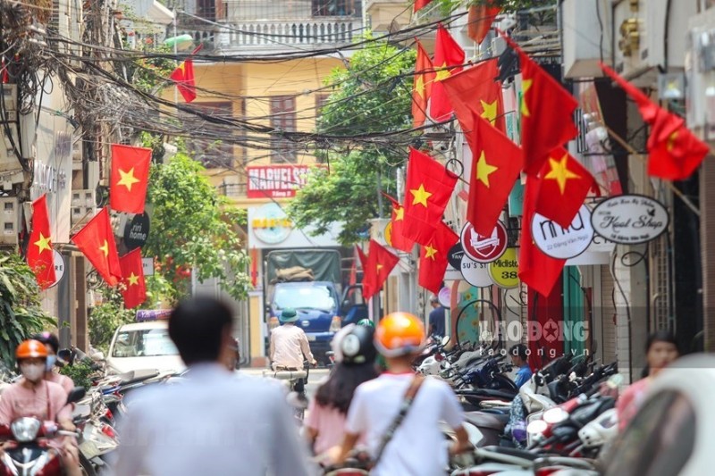 Many people plan to travel and learn about the history of the April 30 holiday