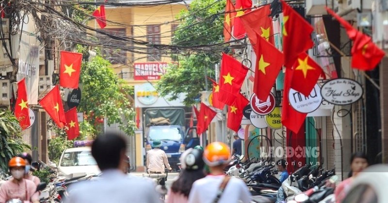 Giới trẻ lên kế hoạch du lịch, tìm hiểu lịch sử dịp lễ 30/4