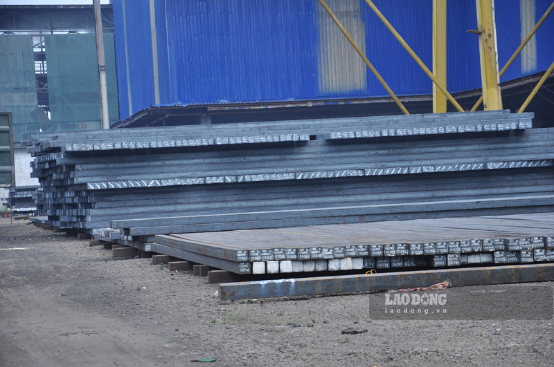 Đây là một trong những nhà máy luyện kim lớn của Lào Cai và cả nước. Ảnh: Đinh Đại