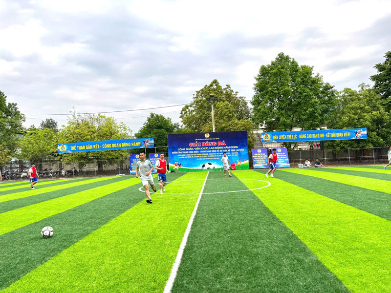 Grassroots trade unions are enthusiastically competing to celebrate Workers' Month 2026. Photo: Dam Tu