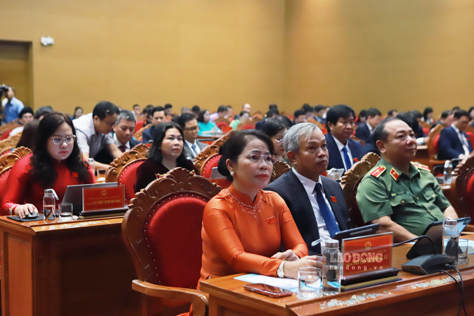 Các đại biểu tham dự kỳ họp. Ảnh: Hoài Phương
