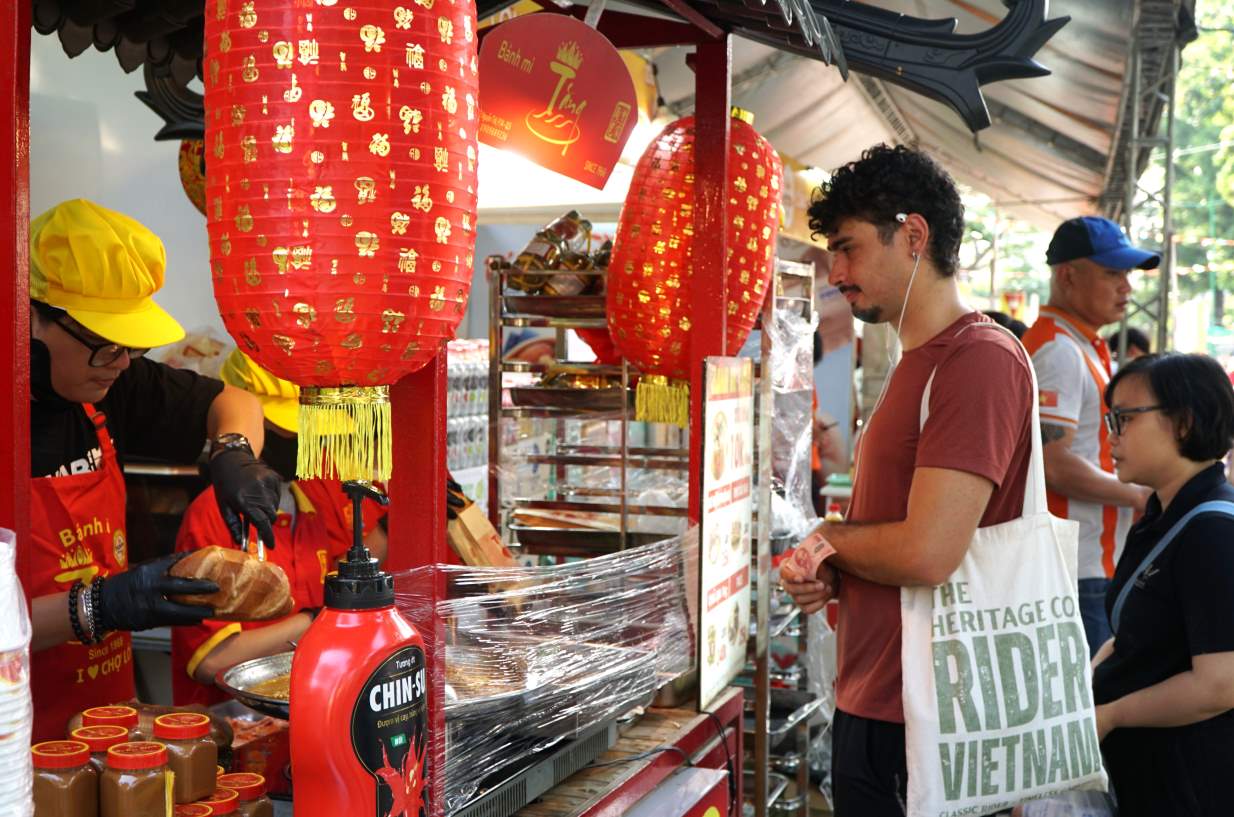 International tourists are fascinated by Vietnamese banh mi.