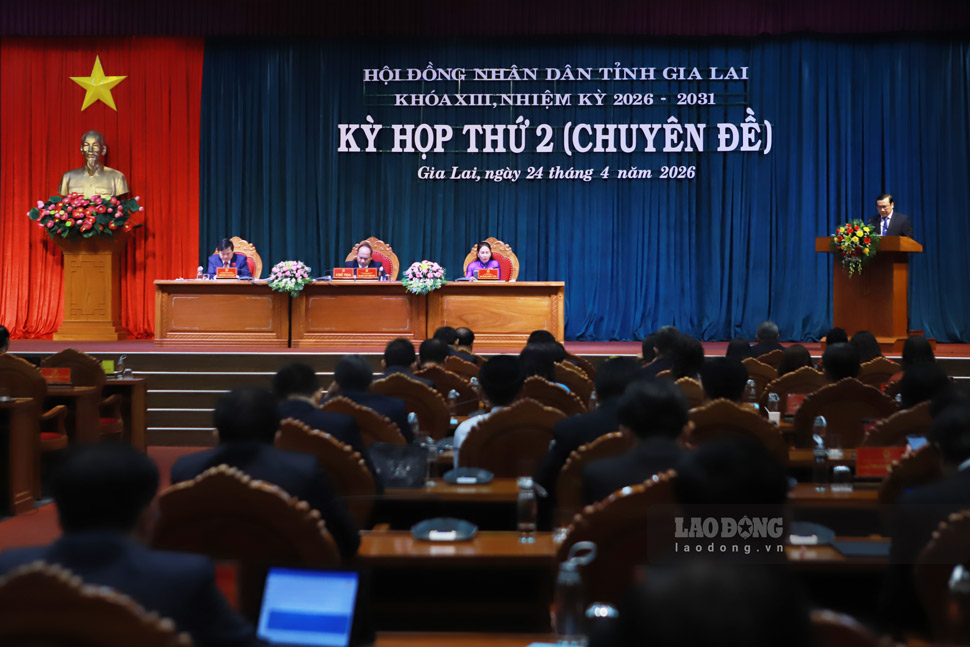 Sở GDĐT tỉnh Gia Lai trình bày tờ trình các nghị quyết chính sách hỗ trợ