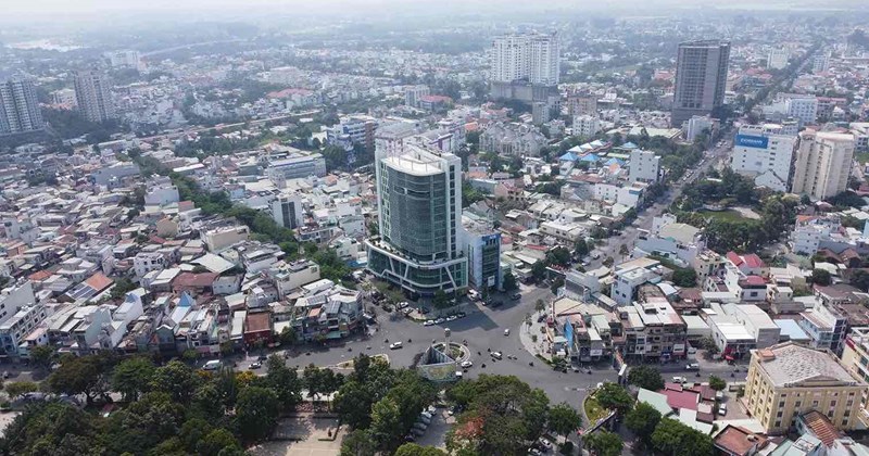 Đồng Nai hướng đến thành phố thương mại - dịch vụ - logistics