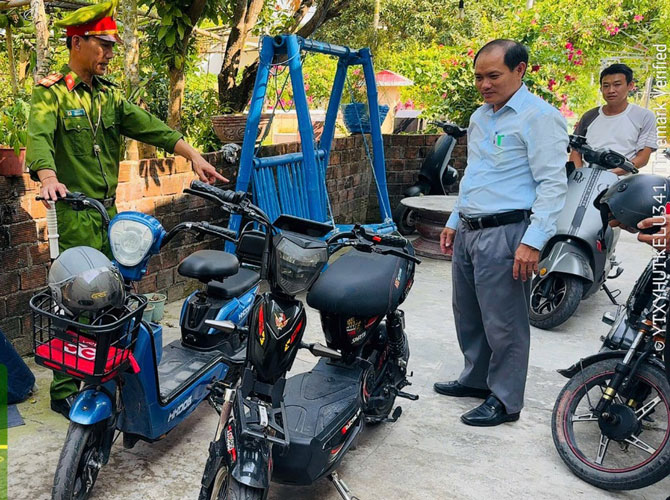 Functional agencies will strengthen inspection and handling of modified electric motorbikes. Photo: Police