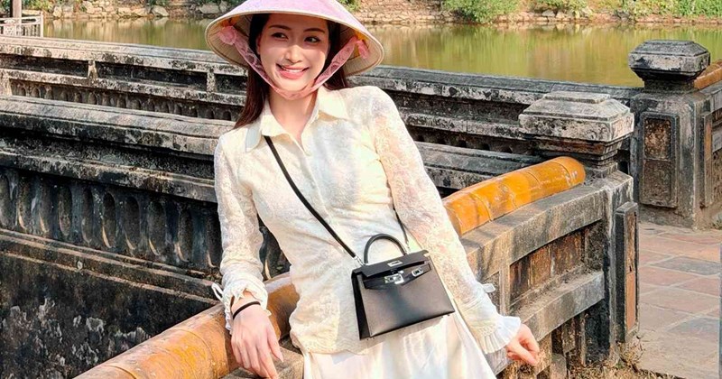 Hoa Minzy trẻ trung bên bạn trai Thượng tá Thắng Văn Cường