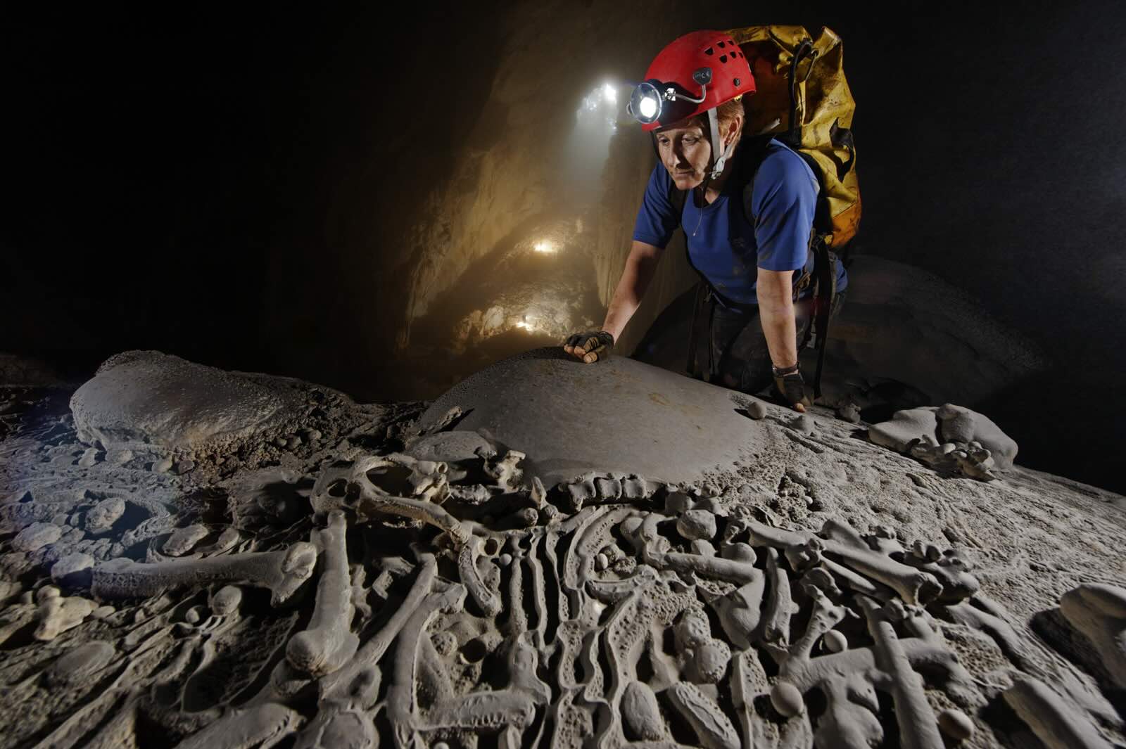 Bà Deb Limbert trong chuyến thám hiểm năm 2010. Ảnh: Oxalis Adventure 