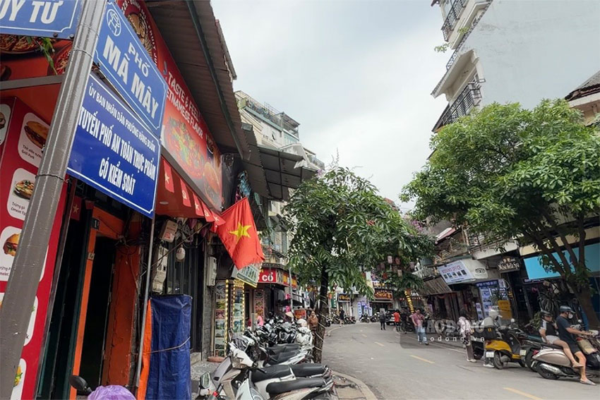 Các tuyến phố trong vùng cấm xe máy xăng dự kiến đều có lượng phương tiện di chuyển lớn, với nhiều điểm du lịch, tham quan. Ảnh: Dương Anh