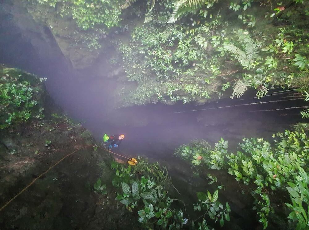 The British cave expedition team of 10 experts discovered more caves in Phong Nha - Ke Bang National Park. Photo: Phong Nha - Ke Bang National Park