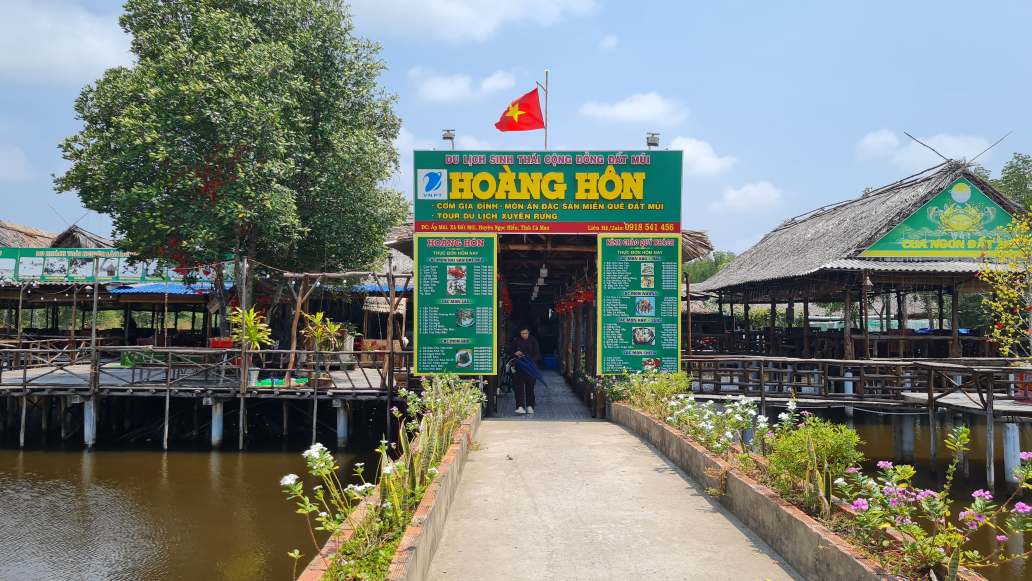 Điểm du lịch Hoàng Hôn, xã Đất Mũi, Cà Mau sẵn sàng đón khách. Ảnh: Nhật Hồ.