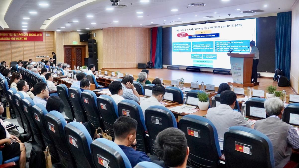 Họp báo công bố chương trình “Vì một Việt Nam khỏe mạnh” do Bộ Y tế, Sở Y tế TPHCM và báo Tuổi Trẻ tổ chức. Ảnh: Thanh Chân
