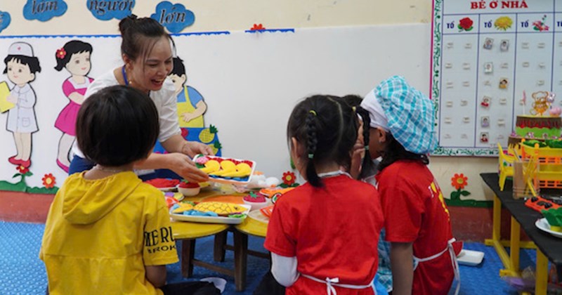 What are the professional and nghiệp vụ standards for grade III preschool teachers?
