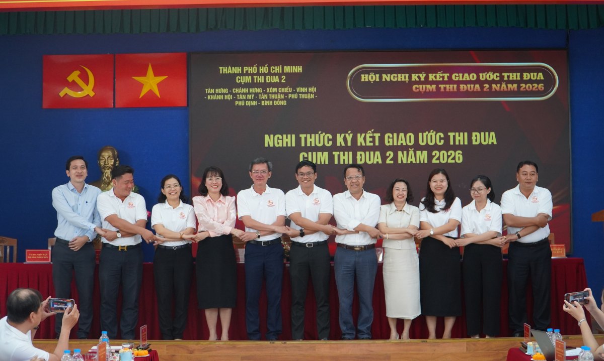 Cụm thi đua 2 ký kết thi đua năm 2026. Ảnh: Minh Tâm