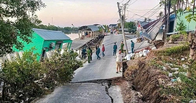 Serious landslides, 2,500 households in Ca Mau need urgent relocation