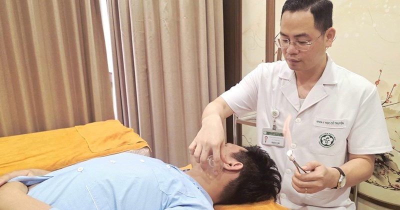 Nam sinh viên bị liệt sau một đêm dùng điều hòa ngày đầu hè