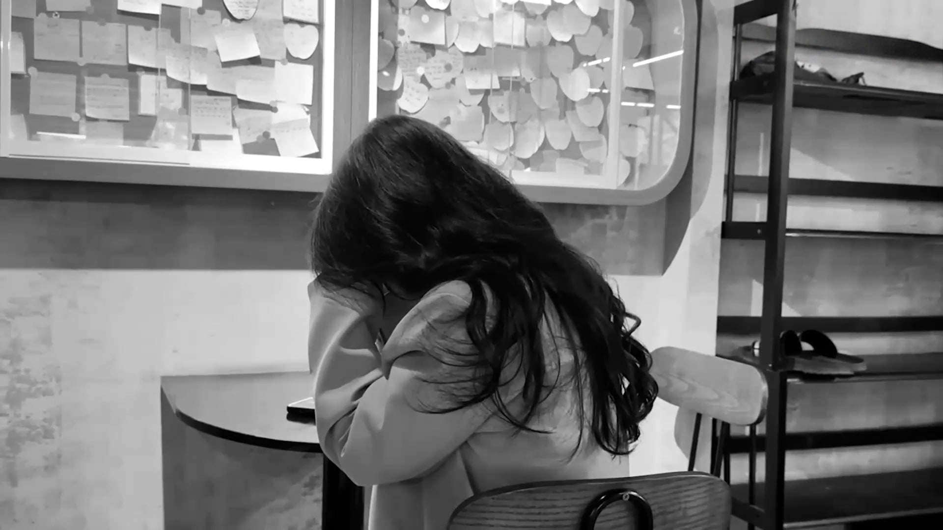 Adultery is not only personal behavior but also reflects issues in marital connection. Photo: Huyen Trang