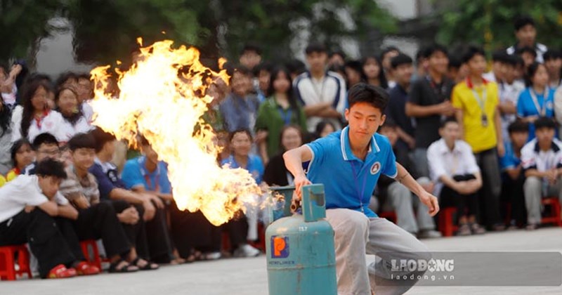 Điện Biên: Trang bị kỹ năng thoát hiểm, PCCC cho học sinh nội trú