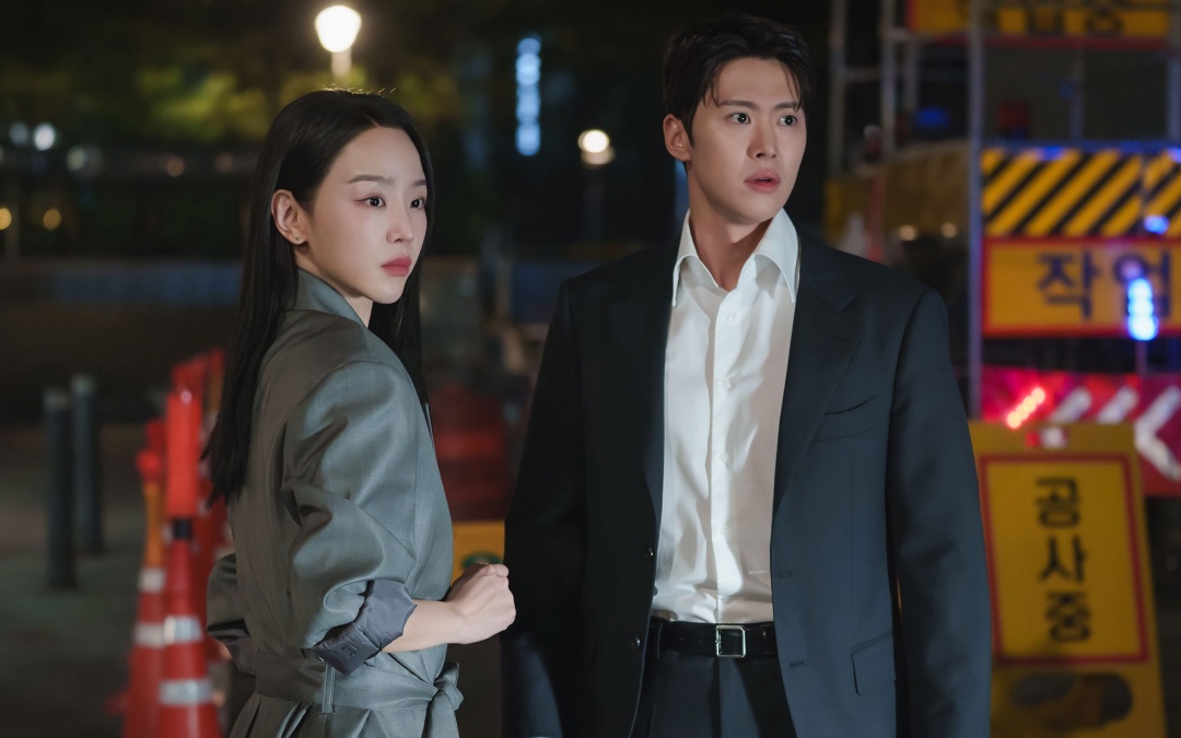 Shin Hye Sun, Gong Myung in the movie. Photo: Producer