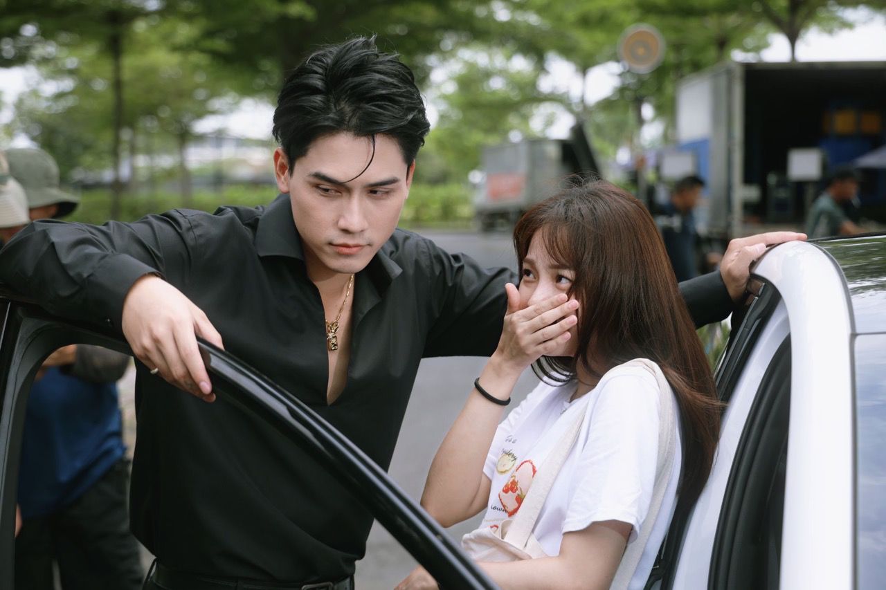 영화 "어머니가 이별을 선언했기 때문에" 출연진. 사진: 영화 제작진.