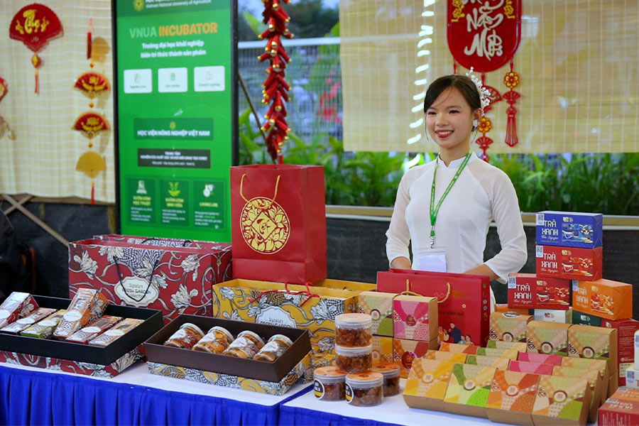 Revealing potential majors, opening up sustainable job opportunities. Photo: Tuan Anh