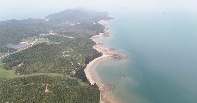 Quan Lạn, Quảng Ninh: Vẻ đẹp hoang sơ của bãi biển trải dài