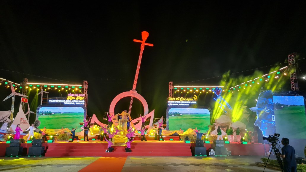 Ca Mau opens the Week of Science, Technology - Culture, Tourism and the 1st Mekong Delta Delicious Rice Contest in 2026. Photo: Nhat Ho.